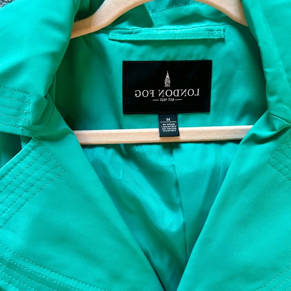 New London Fog rain Jacket with hoodie - Picture 5 of 5